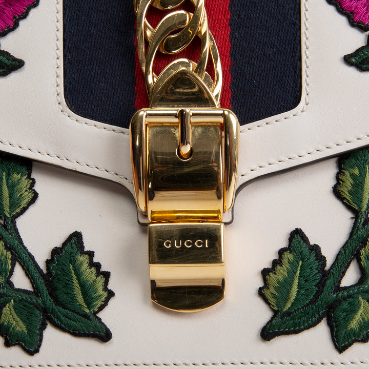 GUCCI Small Embroidered Sylvie - White