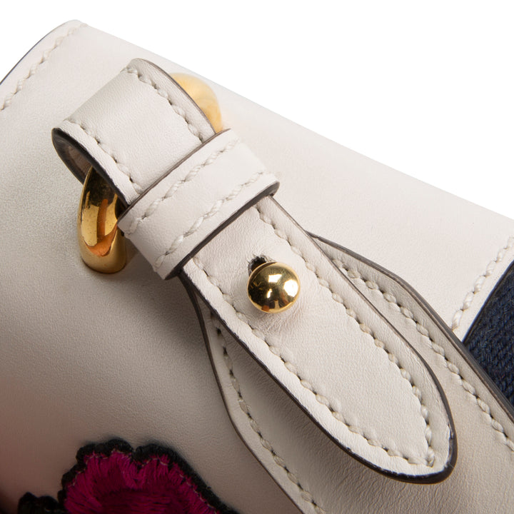 GUCCI Small Embroidered Sylvie - White
