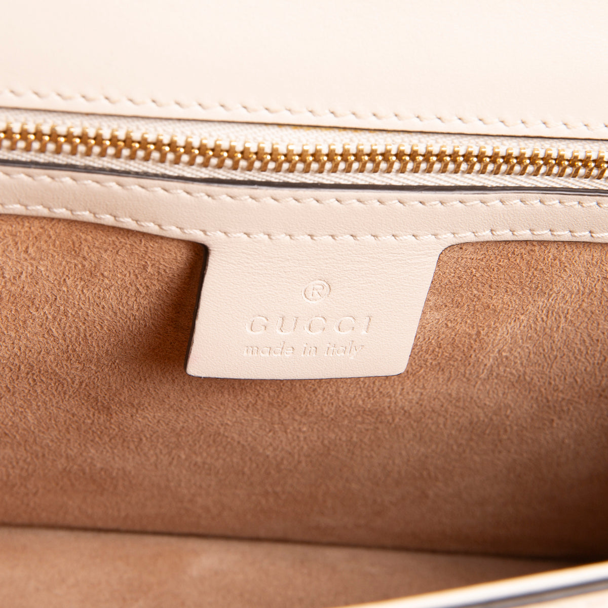 GUCCI Small Embroidered Sylvie - White