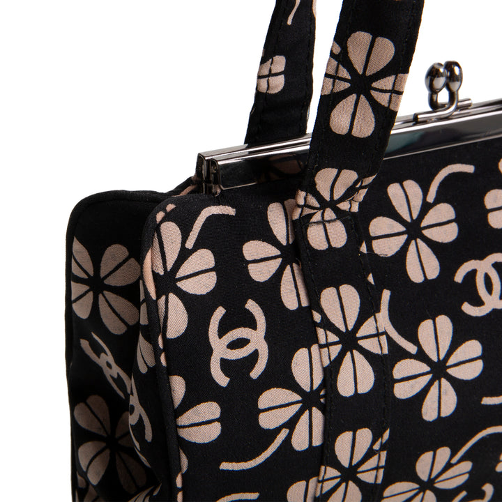 CHANEL Vintage Canvas CC Clover Clutch - Black
