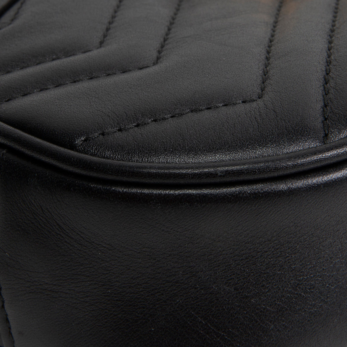 GUCCI Leather Marmont Belt Bag - Black