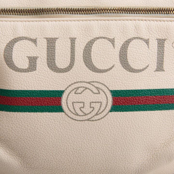 GUCCI Logo Grained Leather Belt Bag