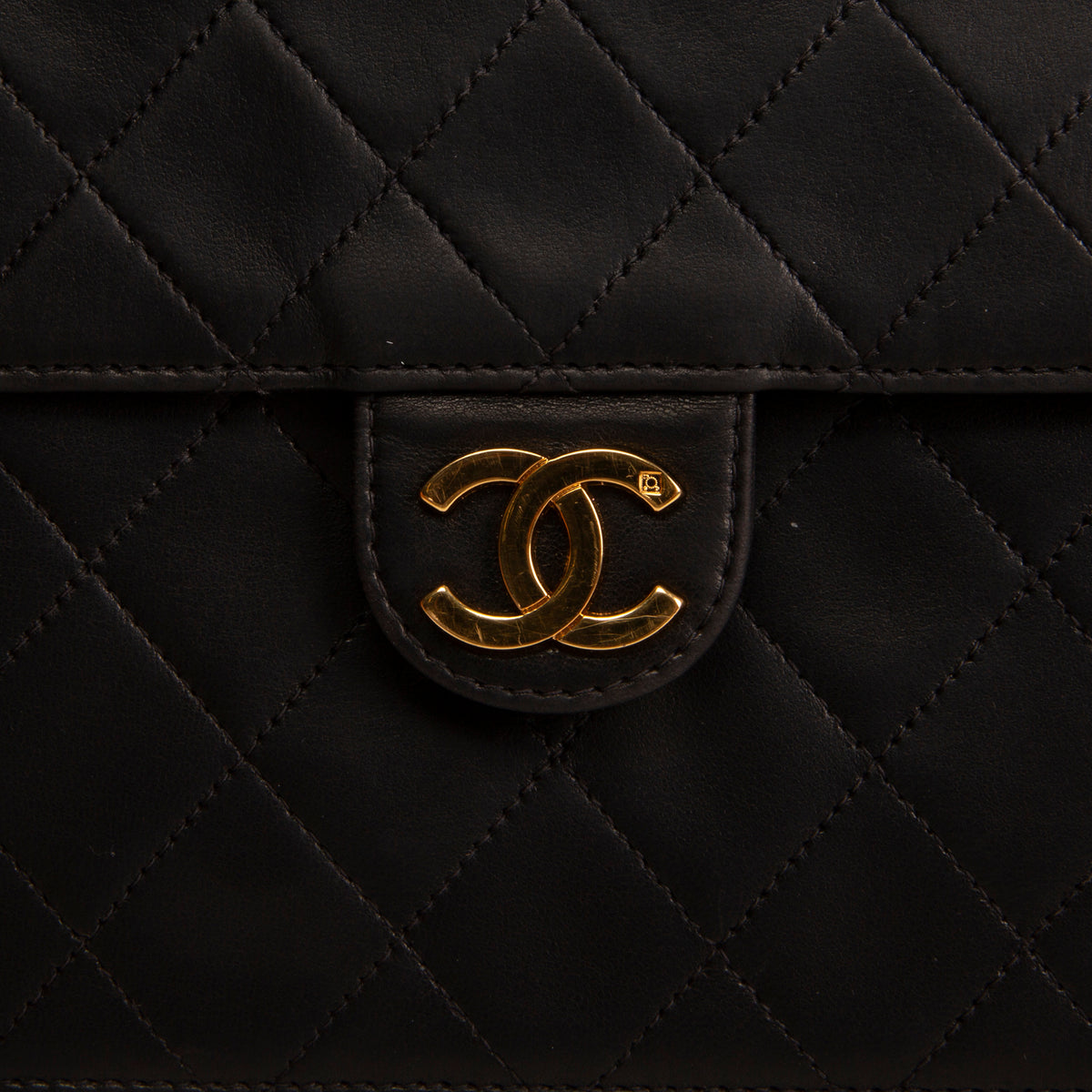 CHANEL Vintage Push Lock Single Flap