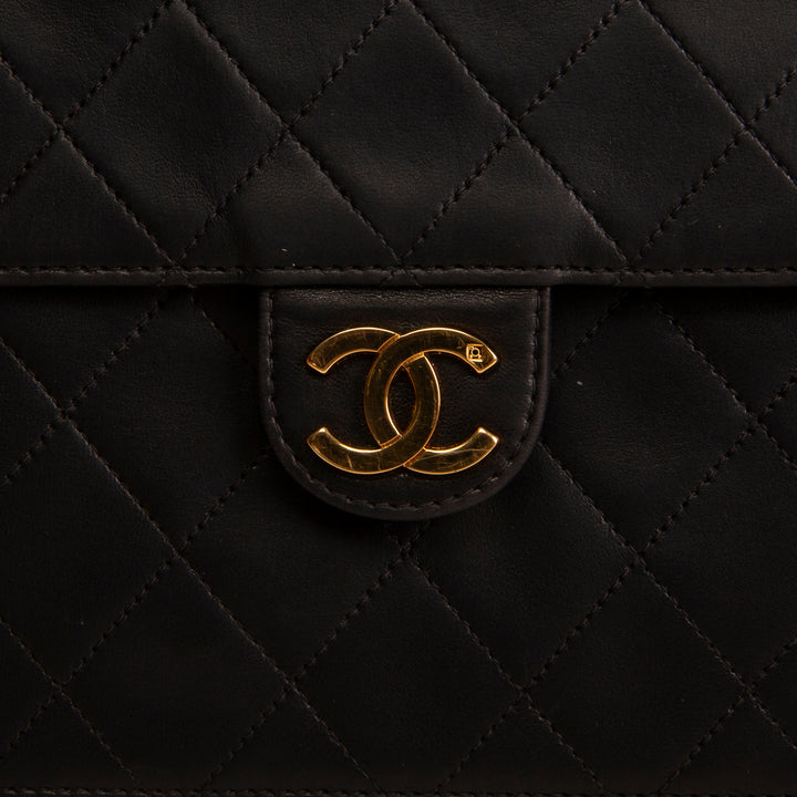 CHANEL Vintage Push Lock Single Flap
