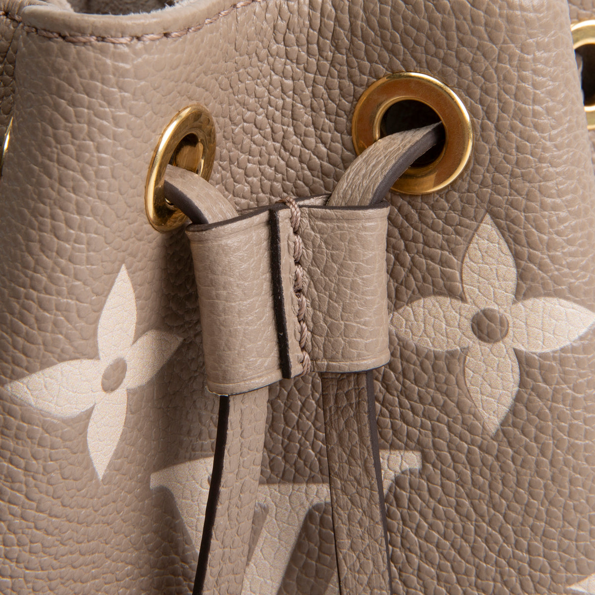 LOUIS VUITTON Nano Neonoe Empreinte - Tourtelle