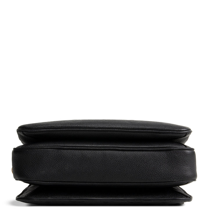 LOUIS VUITTON Pochette Metis Empreinte Black
