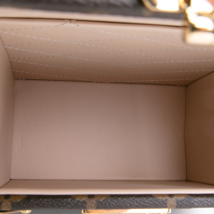 LOUIS VUITTON Camera Box Monogram