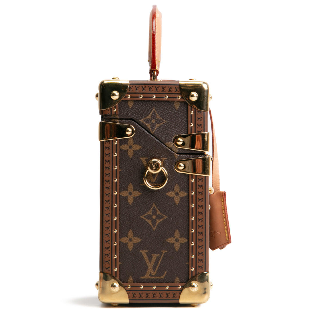 LOUIS VUITTON Camera Box Monogram