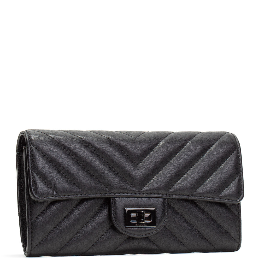 CHANEL SoBlack Chevron Re-Issue Wallet - Black