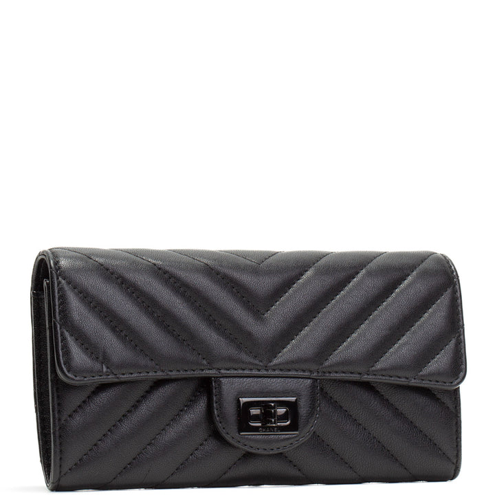 CHANEL SoBlack Chevron Re-Issue Wallet - Black