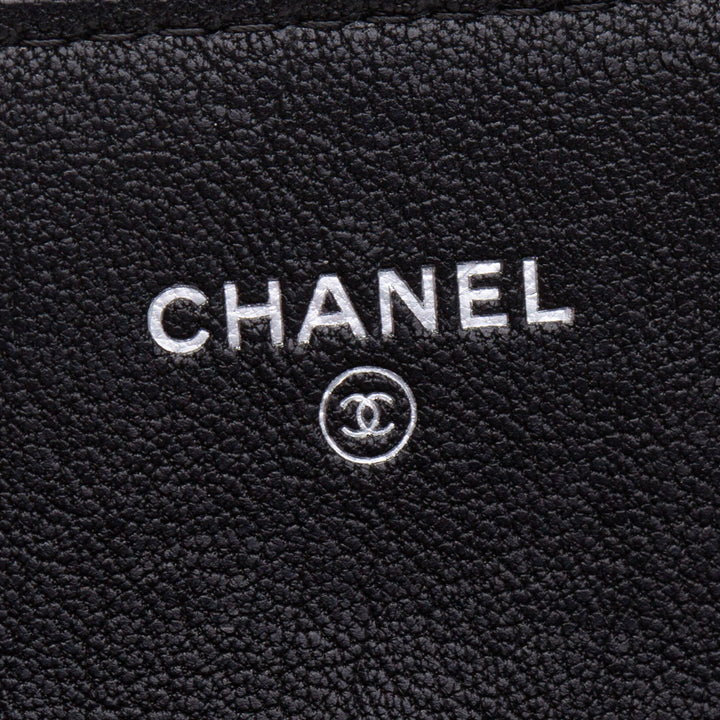 CHANEL SoBlack Chevron Re-Issue Wallet - Black