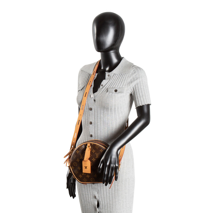 LOUIS VUITTON Boite Chapeau