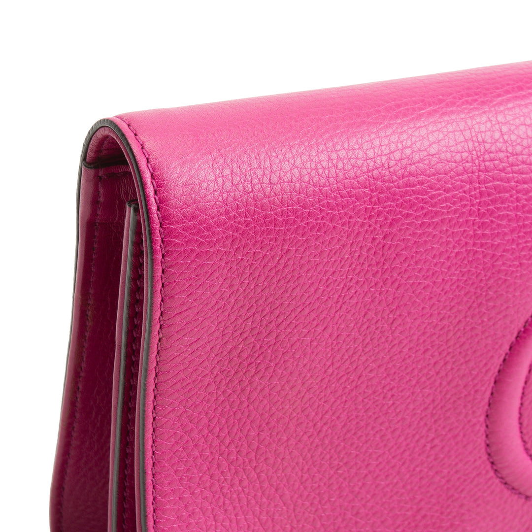 GUCCI Soho Disco Clutch - Magenta