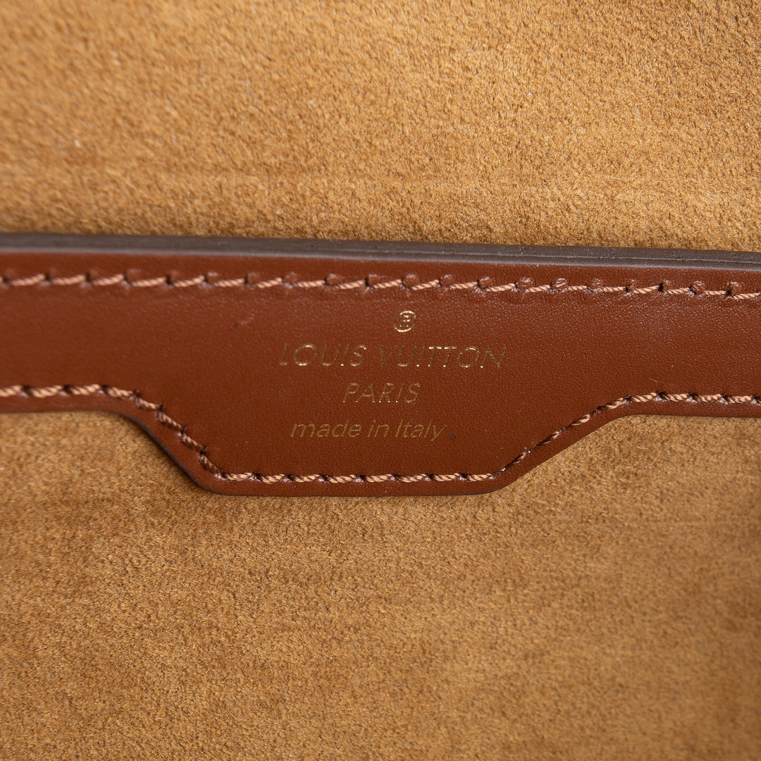 LOUIS VUITTON Monogram Papillion Trunk