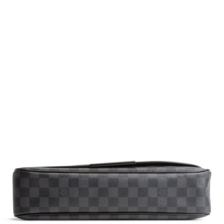 LOUIS VUITTON Damier Graphite Daniel Messenger MM