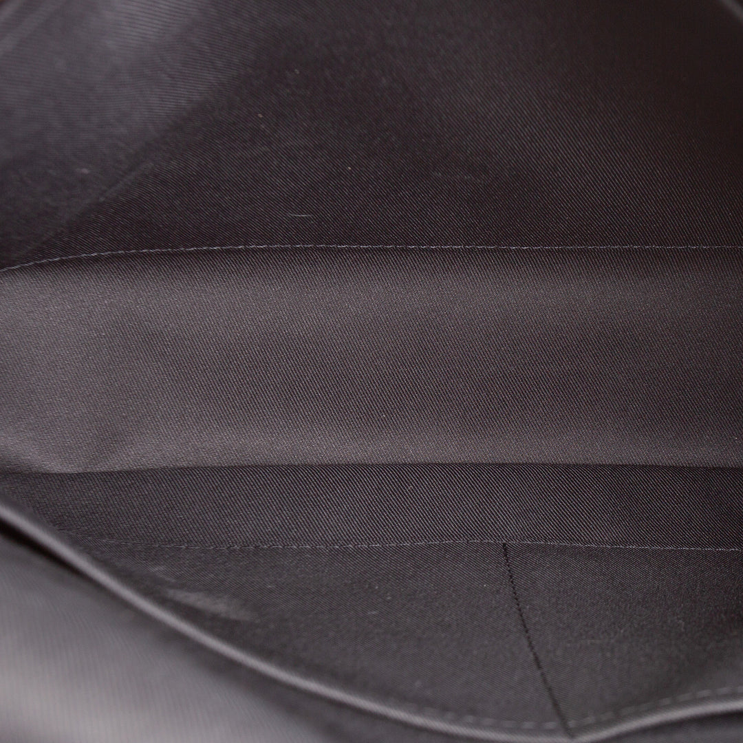 LOUIS VUITTON  Damier Infini Leather District Messenger Bag GM - Black