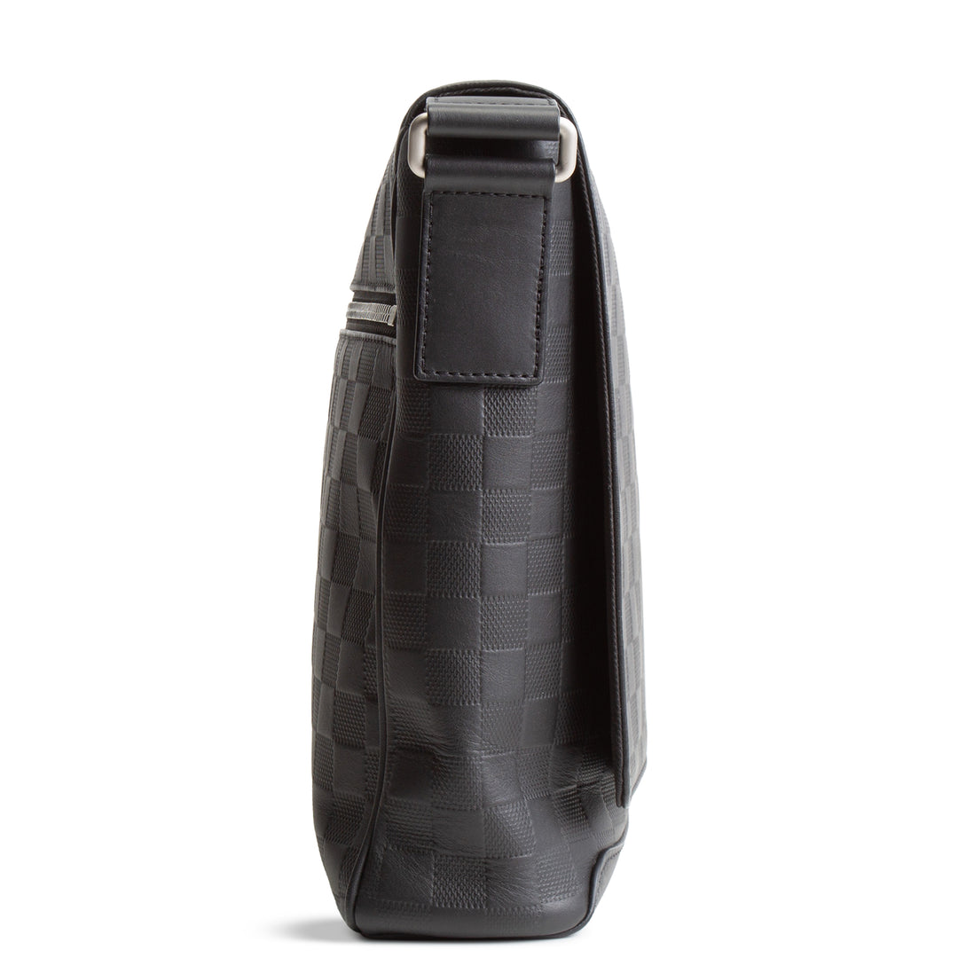 LOUIS VUITTON  Damier Infini Leather District Messenger Bag GM - Black