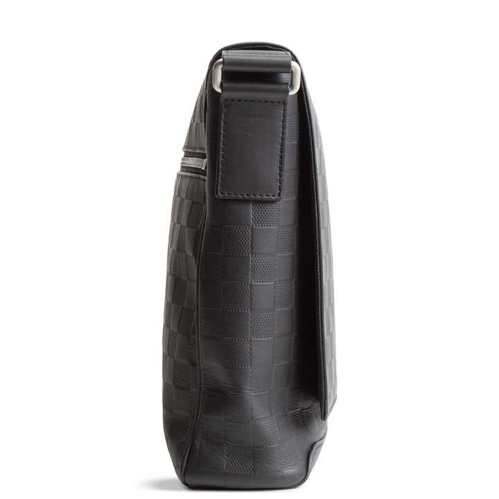 LOUIS VUITTON  Damier Infini Leather District Messenger Bag GM - Black