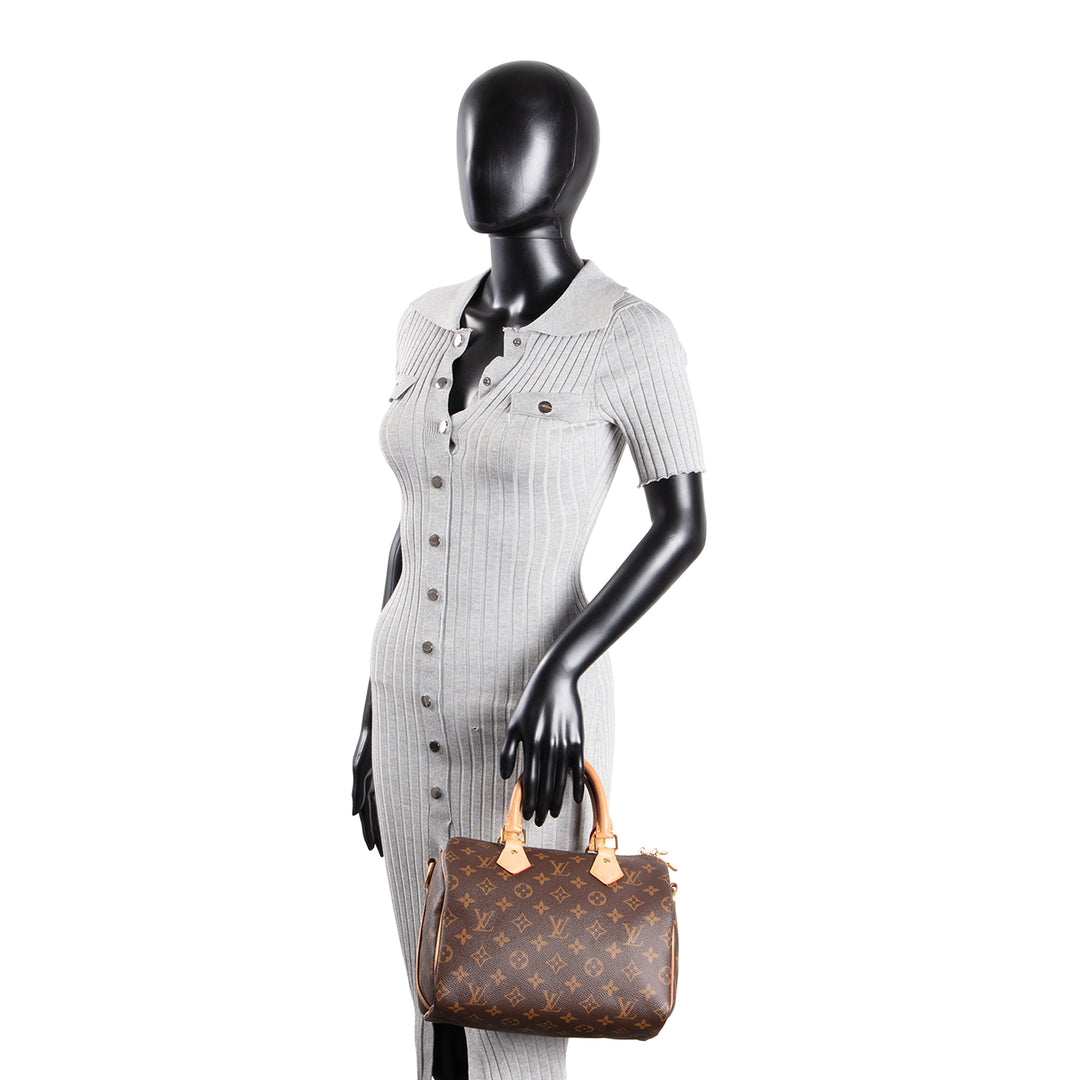 LOUIS VUITTON Monogram Speedy Bandouliere 25 - OUTLET FINAL SALE