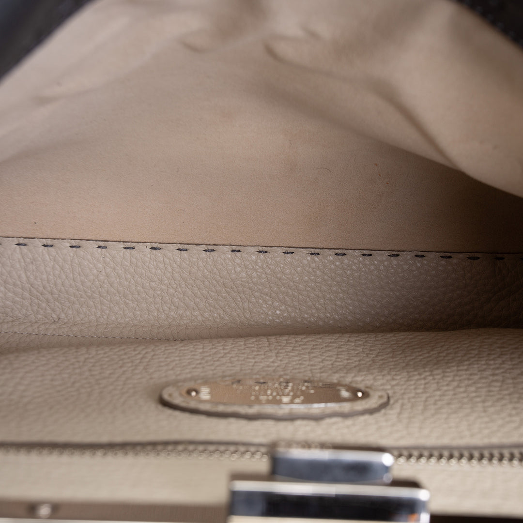 FENDI Medium Selleria Peekaboo - Gray