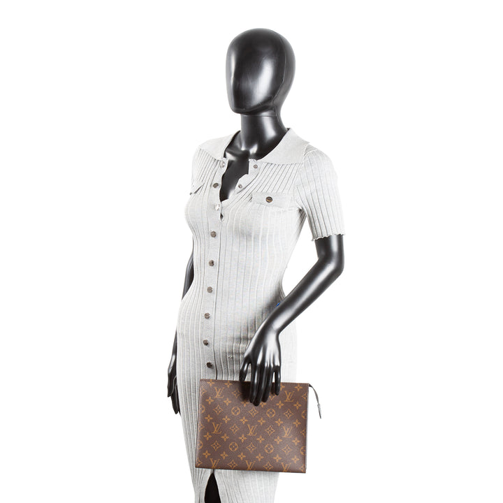 LOUIS VUITTON - Poche Toilette 26 Monogram