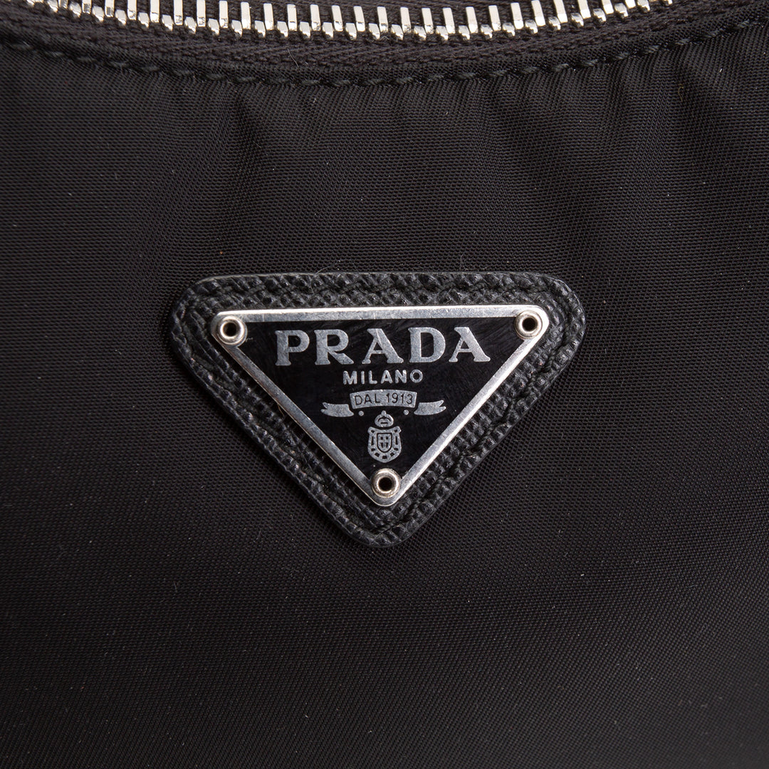PRADA Re-Edition 2005 Shoulder Bag - Black