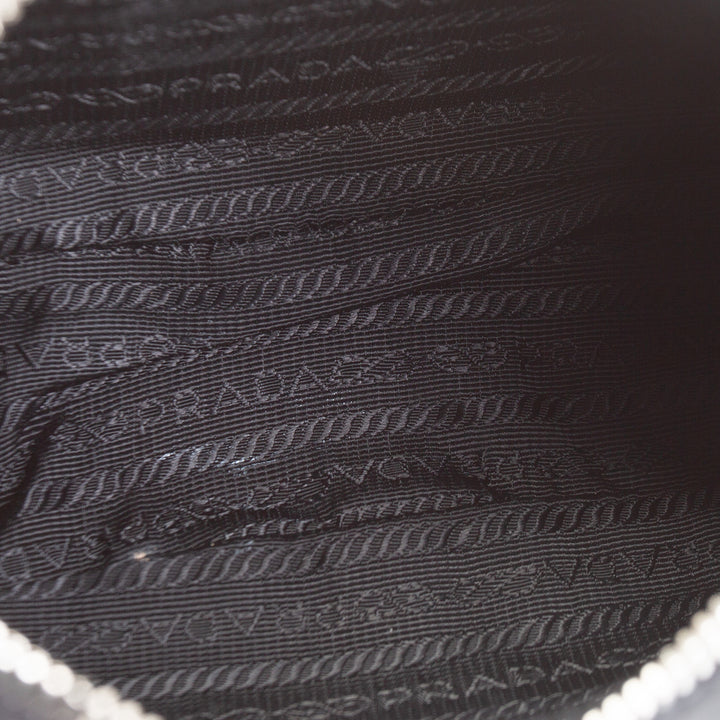 PRADA Re-Edition 2005 Shoulder Bag - Black