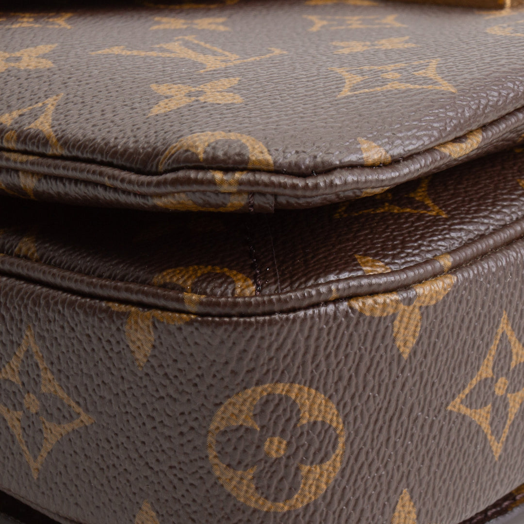 LOUIS VUITTON Monogram Pochette Metis