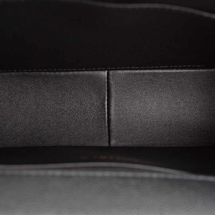 CHANEL Caviar Medium Boy Bag - Black