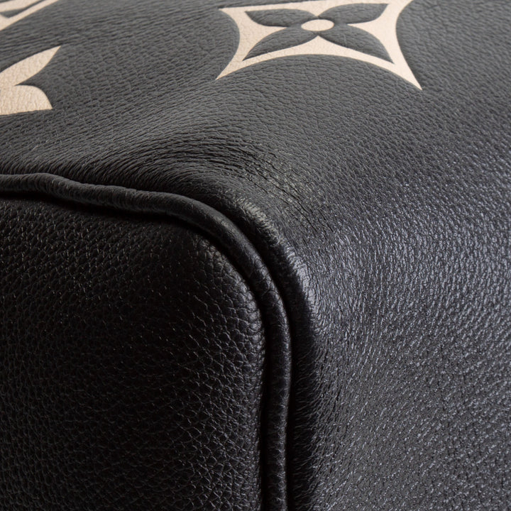 LOUIS VUITTON Giant Monogram Keepall Bandouliere 45 - Bicolor