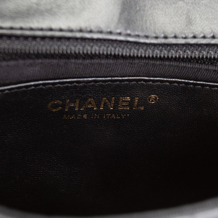 CHANEL Candy Heart Flap Bag - Black