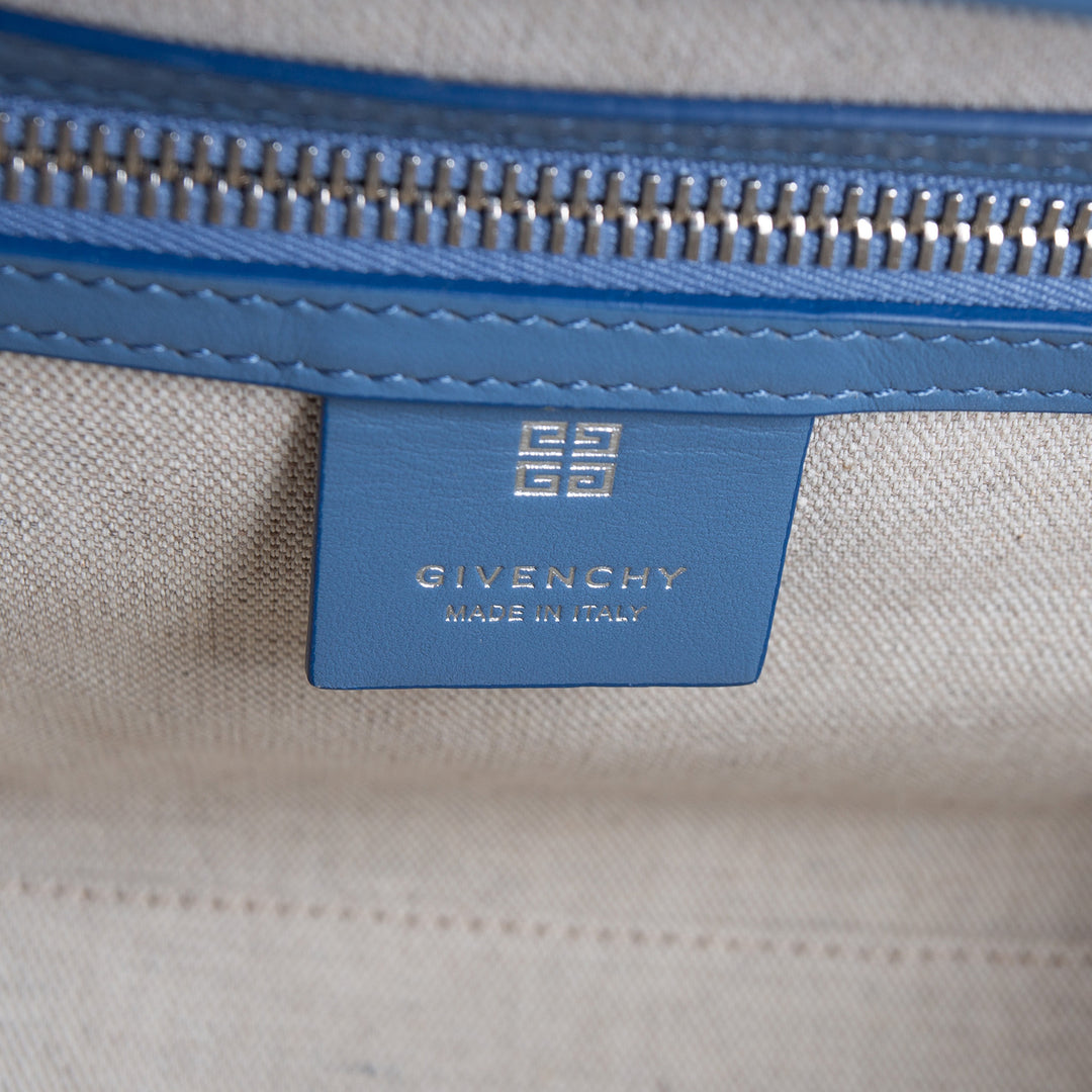 Givenchy Denim Antigona Lock Bag - Blue