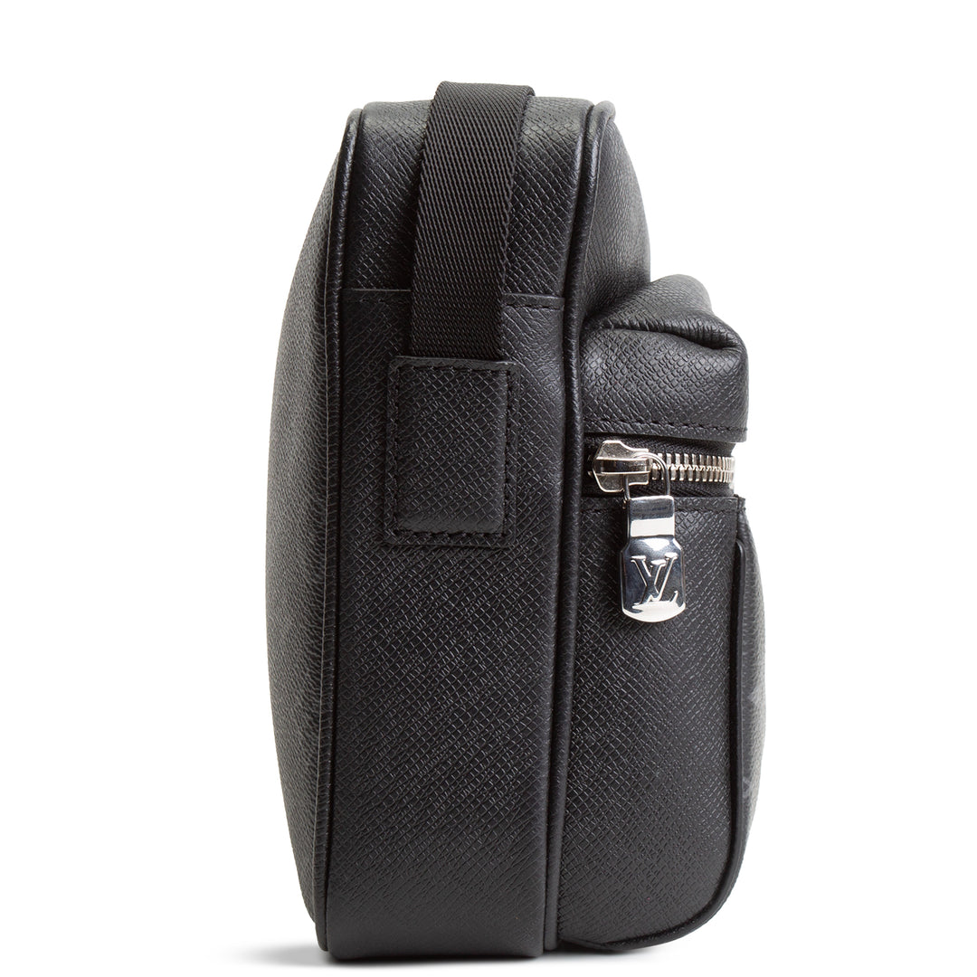 LOUIS VUITTON Monogram Eclipse Outdoor Messenger Bag