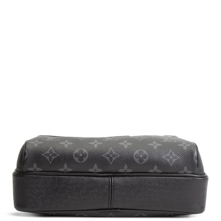 LOUIS VUITTON Monogram Eclipse Outdoor Messenger Bag