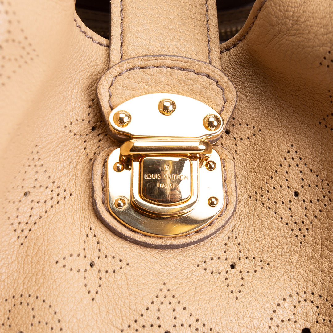 LOUIS VUITTON Mahina L Hobo