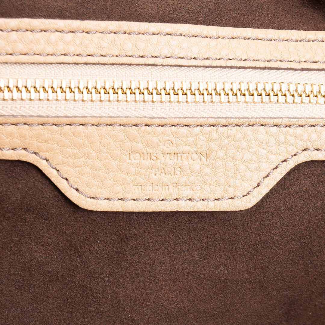 LOUIS VUITTON Mahina L Hobo
