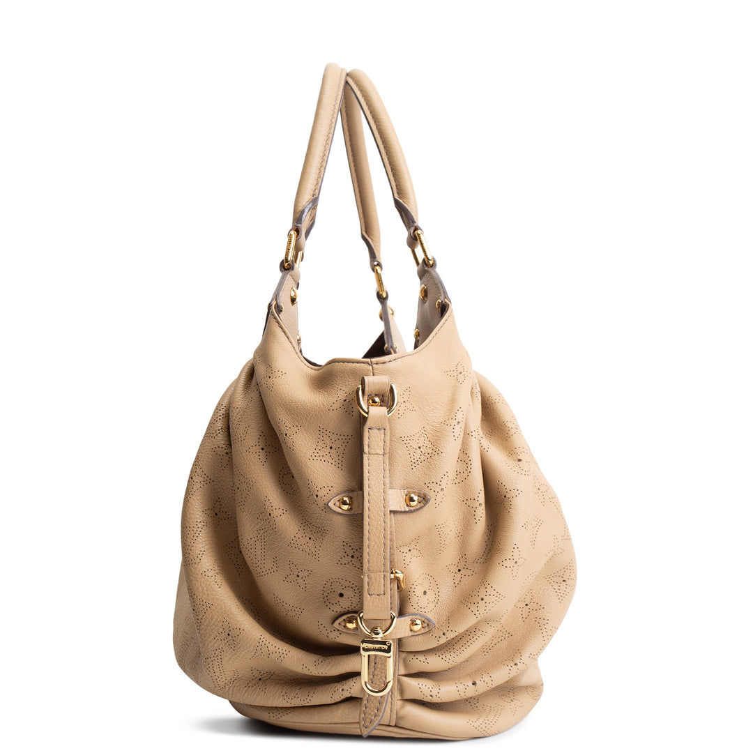 LOUIS VUITTON Mahina L Hobo