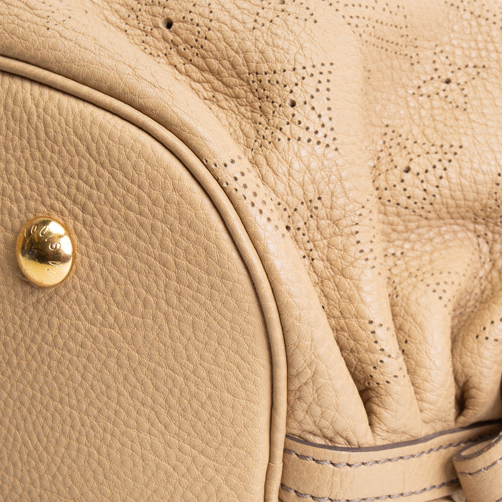 LOUIS VUITTON Mahina L Hobo