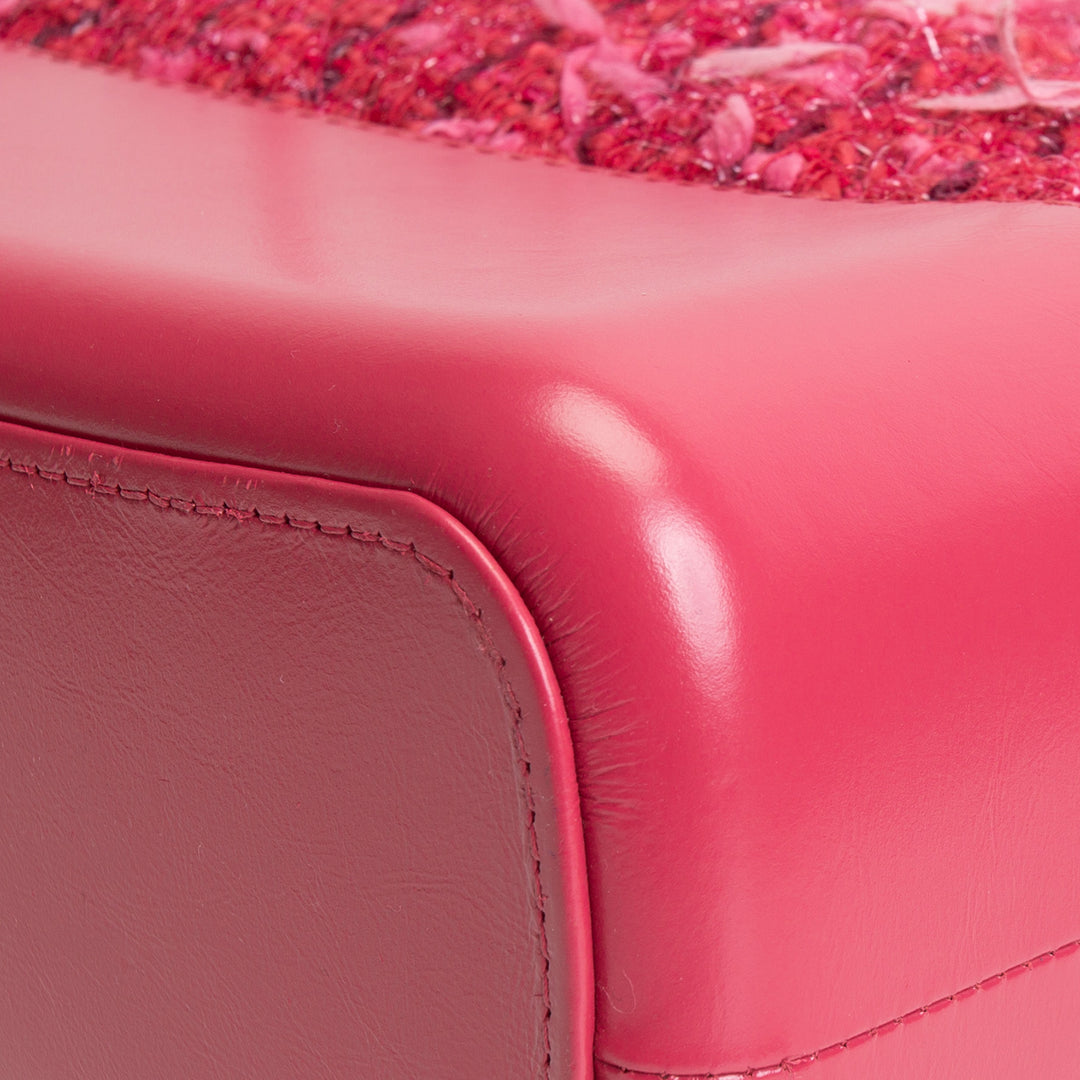 CHANEL Gabrielle Hobo Tweed