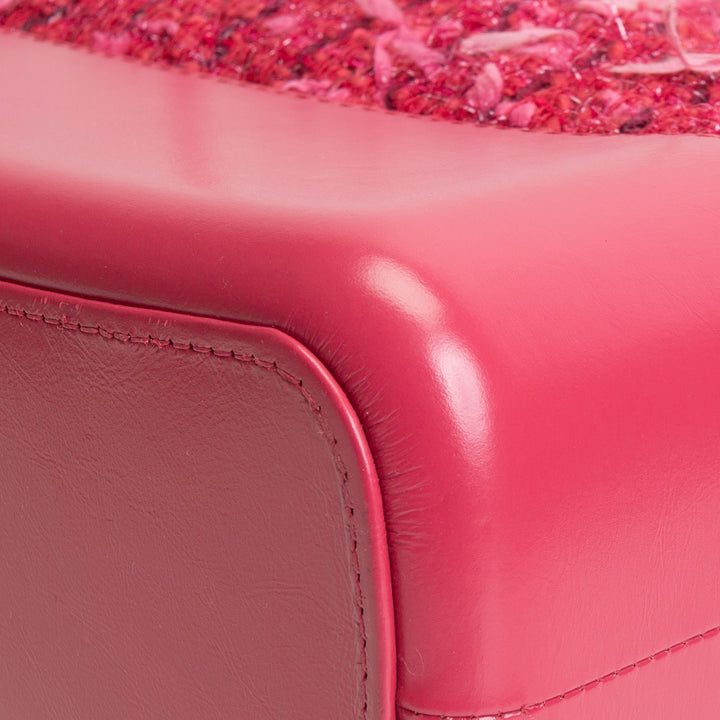 CHANEL Gabrielle Hobo Tweed