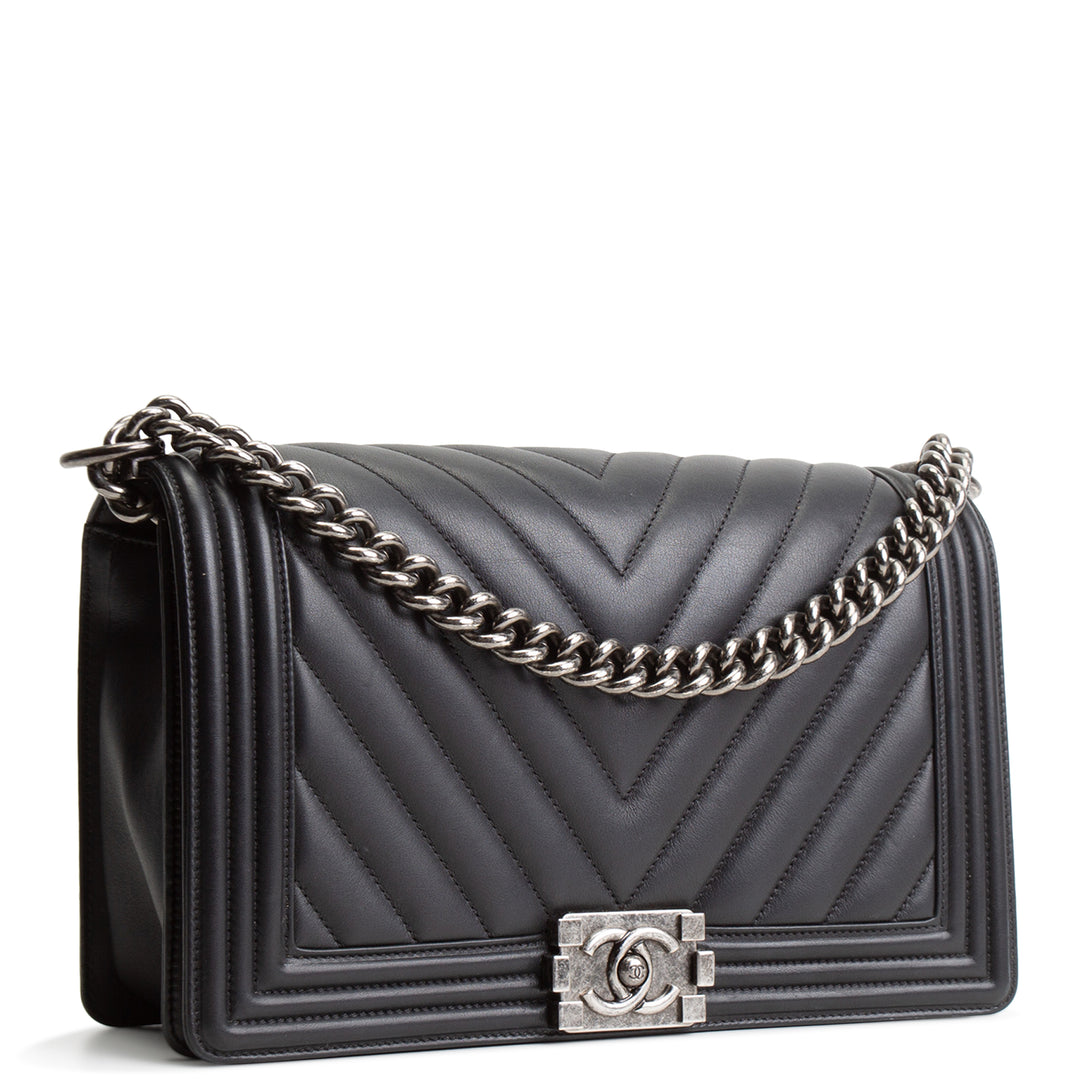 CHANEL Chevron New Medium Boy Bag - Black