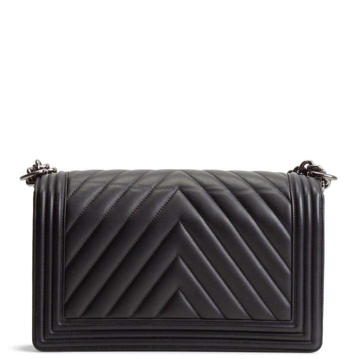 CHANEL Chevron New Medium Boy Bag - Black
