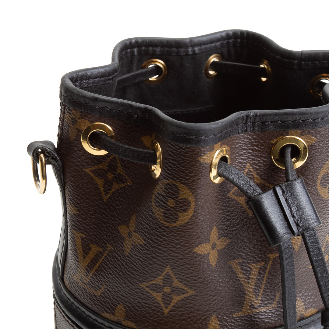 LOUIS VUITTON Monogram Canoe