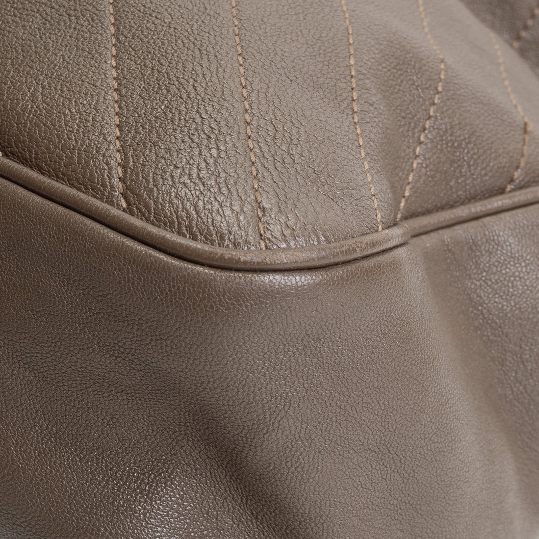 GUCCI Leather GG Blondie Tote - Olive