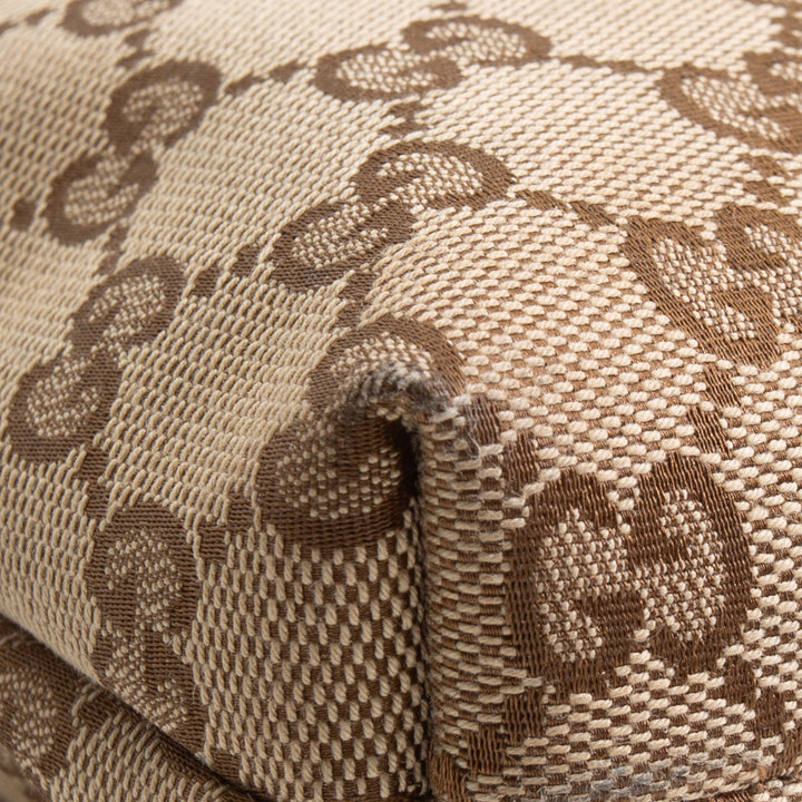 GUCCI GG Canvas Flat Messenger