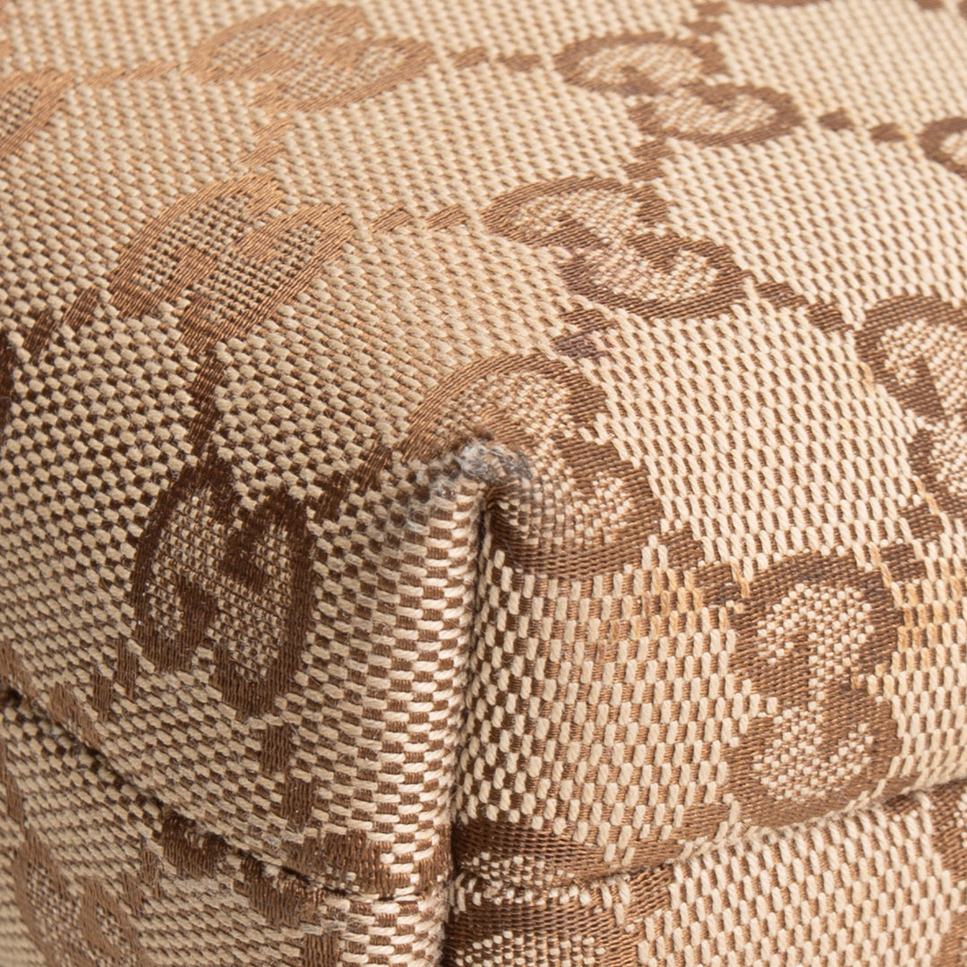 GUCCI GG Canvas Flat Messenger