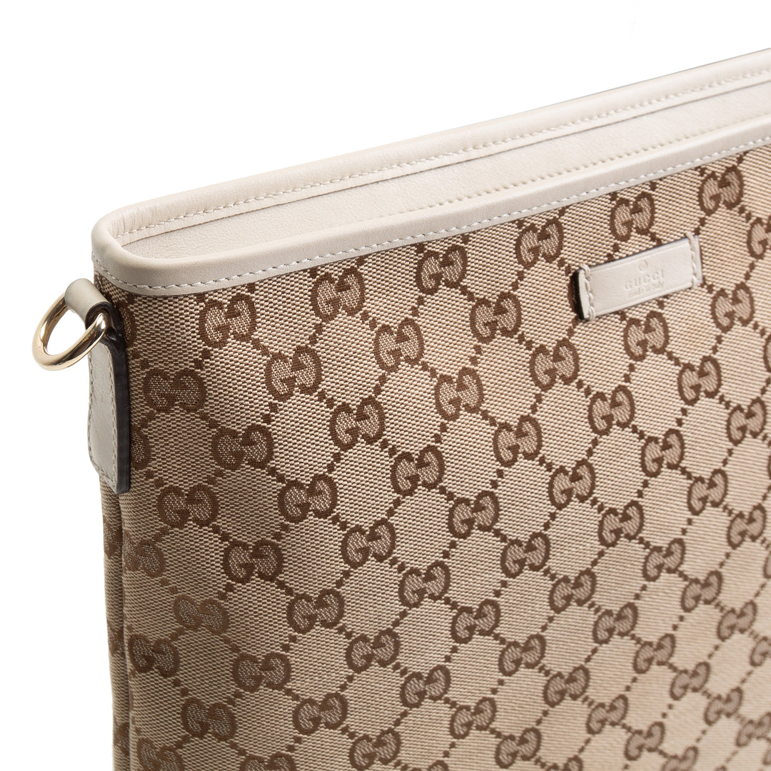 GUCCI GG Canvas Flat Messenger