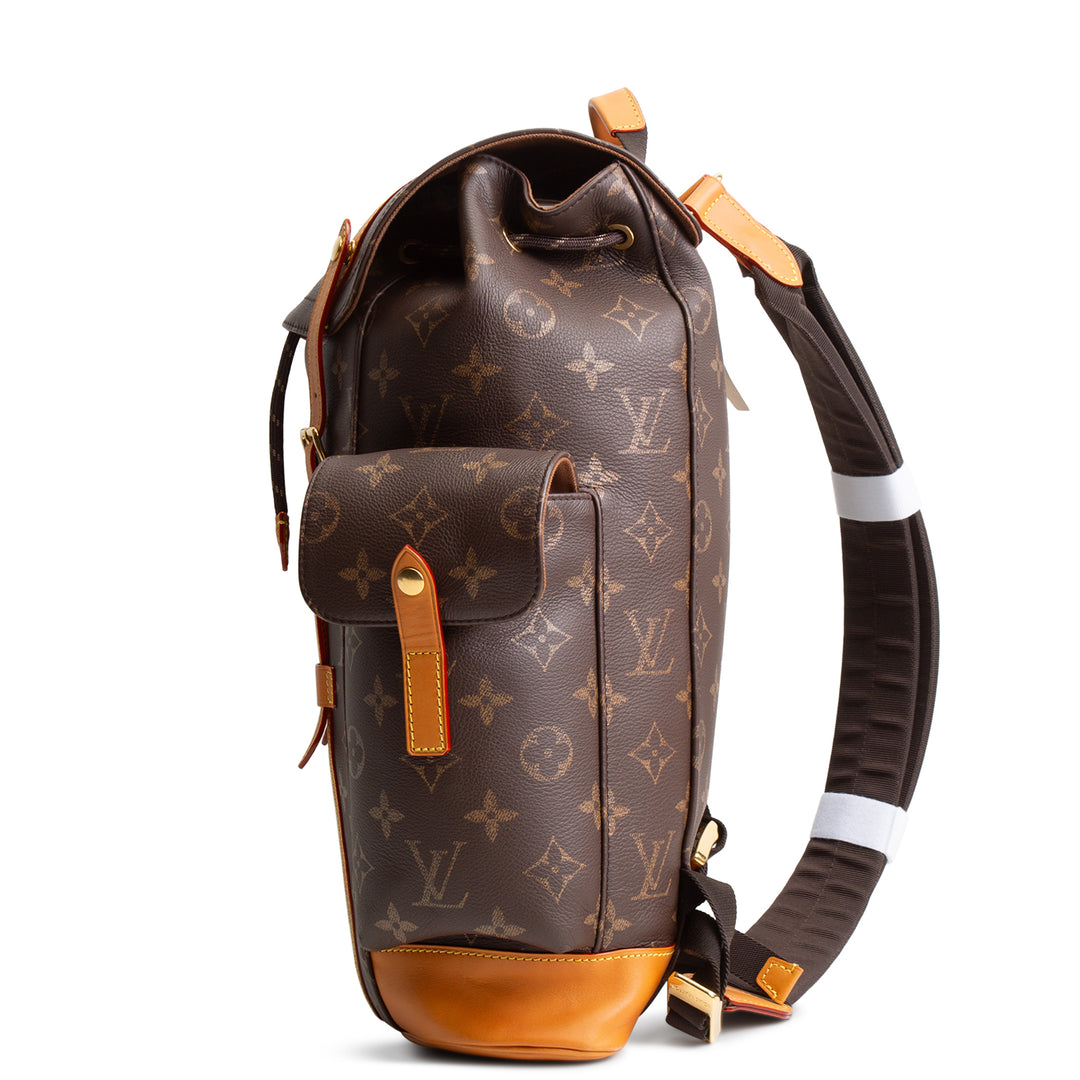 LOUIS VUITTON Christopher MM Autres Cuirs Monogram Backpack Leather