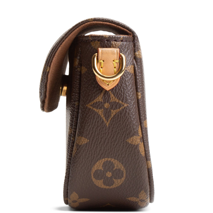 LOUIS VUITTON Monogram Ivy Wallet on Chain