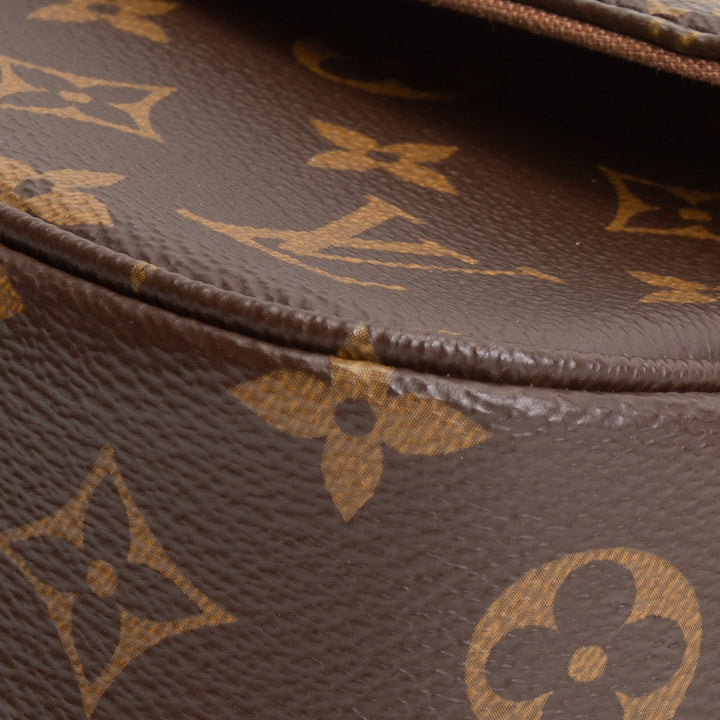 LOUIS VUITTON Monogram Ivy Wallet on Chain